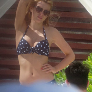 Celebrity Nude Pic Bella Thorne 028 pic