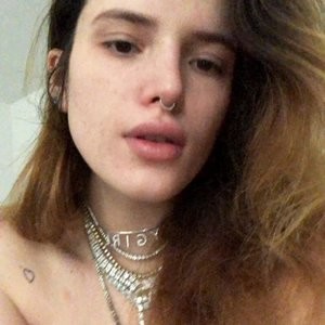 Newest Celebrity Nude Bella Thorne 002 pic