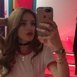 Leaked Celebrity Pic Bella Thorne 079 pic