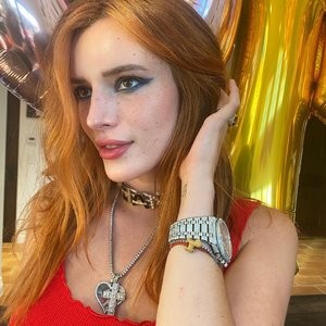 Real Celebrity Nude Bella Thorne 004 pic