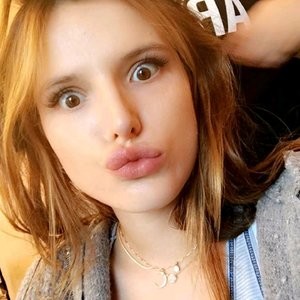 Famous Nude Bella Thorne 006 pic