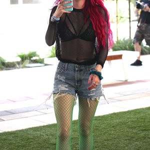 Leaked Celebrity Pic Bella Thorne 065 pic