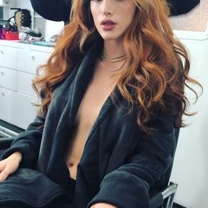 Celebrity Leaked Nude Photo Bella Thorne 004 pic