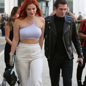 Nude Celeb Pic Bella Thorne 025 pic