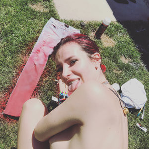 Bella Thorne Topless (3 Photos) – Leaked Nudes