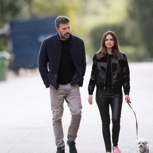 Ben Affleck & Ana de Armas Can’t Take Their Hands Off Each Other During Romantic Stroll (109 Photos) - Leaked Nudes