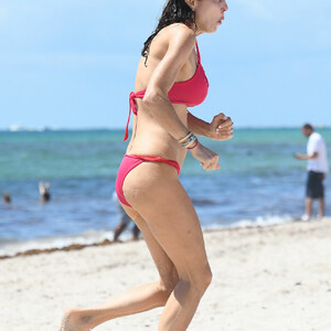 nude celebrities Bethenny Frankel 015 pic