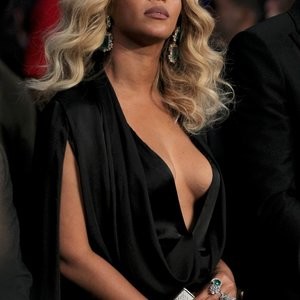celeb nude Beyonce 007 pic