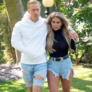 Bianca Gascoigne & Kris Boyson are Seen in Their Local Park in Kent (12 Photos) – Leaked Nudes