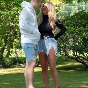 Bianca Gascoigne & Kris Boyson are Seen in Their Local Park in Kent (12 Photos) - Leaked Nudes