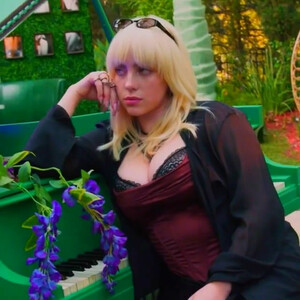 Newest Celebrity Nude Billie Eilish 010 pic