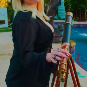 celeb nude Billie Eilish 013 pic