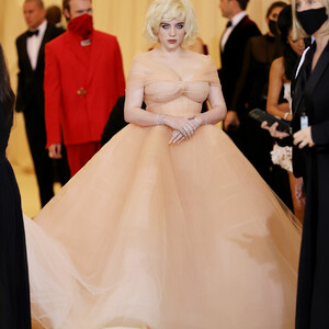 Nude Celeb Pic Billie Eilish 011 pic