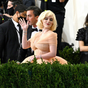 Naked Celebrity Pic Billie Eilish 109 pic