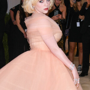 Free Nude Celeb Billie Eilish 136 pic