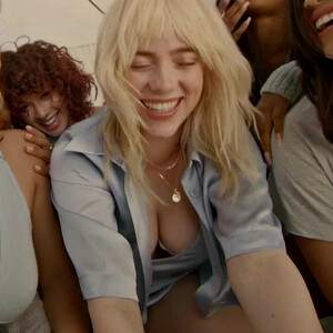 Naked Celebrity Billie Eilish 008 pic