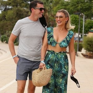 Leaked Celebrity Pic Billie Faiers 001 pic