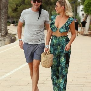 Nude Celebrity Picture Billie Faiers 015 pic