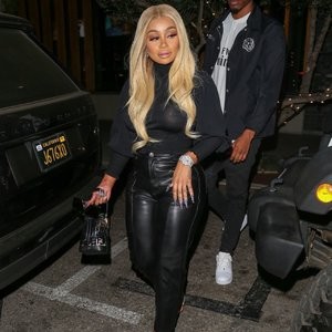 Blac Chyna’s New Mystery Man Spotted Licking Her Feet (18 Photos) – Leaked Nudes