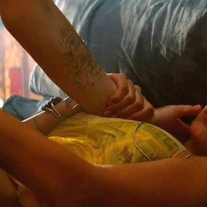 Celeb Nude Blake Lively 127 pic