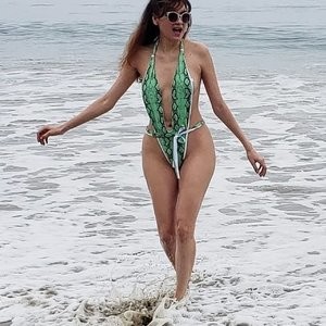 Blanca Blanco Flaunts Her MILF Body on the Beach (31 Photos) – Leaked Nudes