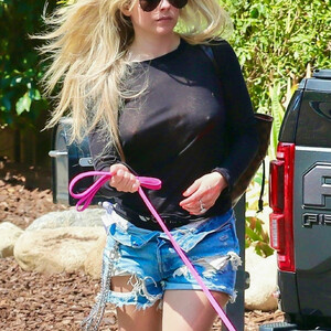 Real Celebrity Nude Avril Lavigne 011 pic