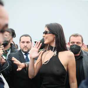 Celeb Naked Bella Hadid 022 pic