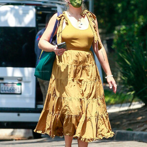 celeb nude Busy Philipps 003 pic