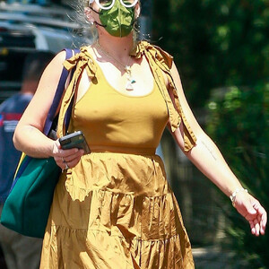 Real Celebrity Nude Busy Philipps 004 pic