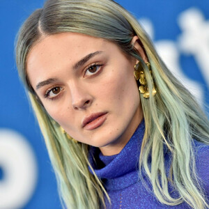 Real Celebrity Nude Charlotte Lawrence 040 pic