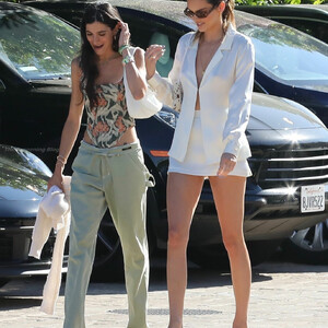 Famous Nude Kendall Jenner 049 pic