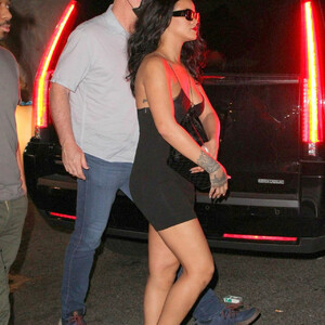 Free Nude Celeb Rihanna 009 pic