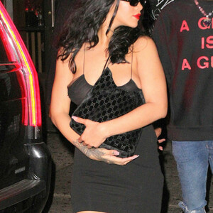 Nude Celeb Rihanna 018 pic