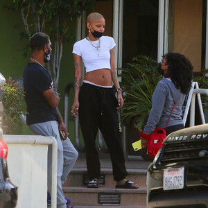 Braless Slick Woods is Pictured Socializing with Friends (22 Photos) - Leaked Nudes