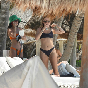 Celebrity Leaked Nude Photo Brandi Cyrus 034 pic