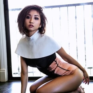 Nude Celebrity Picture Brenda Song 004 pic