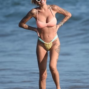 Celebrity Naked Tina Louise 009 pic
