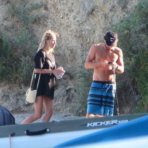 Brody Jenner Gets Cozy with Briana Jungwirth During Flirty Malibu Beach Day (61 Photos) - Leaked Nudes