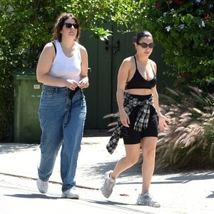 Busty Charli XCX is Pictured on a Stroll After Releasing a New Album (30 Photos) - Leaked Nudes