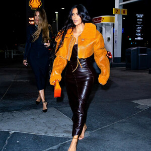 Free Nude Celeb Kim Kardashian 008 pic