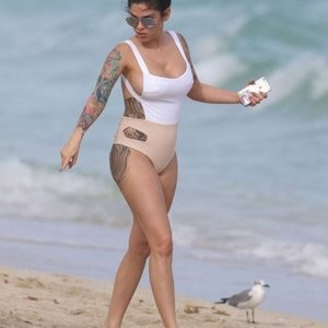 Cami Li Topless Nude Beach - Cami Li Sexy (7 Photos) - Leaked Nudes - Celebrity leaked Nudes