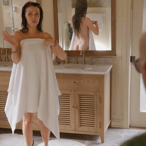 Free nude Celebrity Camilla Luddington 013 pic