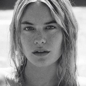 Naked celebrity picture Camille Rowe 008 pic