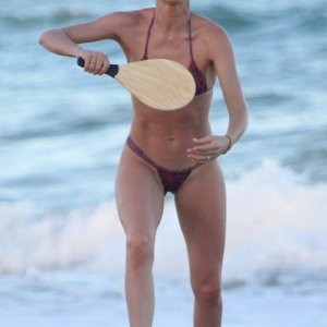 Naked Celebrity Candice Swanepoel 020 pic