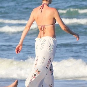 Nude Celeb Pic Candice Swanepoel 048 pic