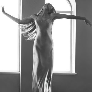 Candice Swanepoel Flaunts Her Pokies (3 Photos) – Leaked Nudes