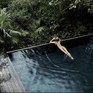 Free Nude Celeb Candice Swanepoel 002 pic