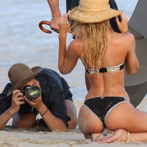 Celebrity Leaked Nude Photo Candice Swanepoel 028 pic