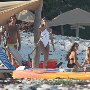 Celebrity Leaked Nude Photo Candice Swanepoel 036 pic