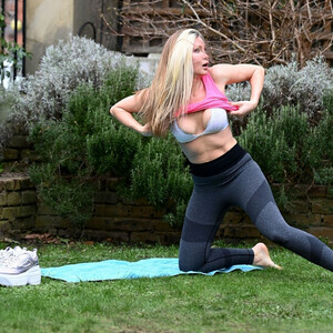 Caprice Practices the Art of Yoga at a London Park (18 Photos) - Leaked Nudes